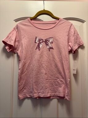Short-Sleeve Pink Tee with Bow Graphic